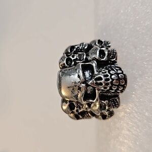 MULTI SKULL Size 12 Silvertone Ring